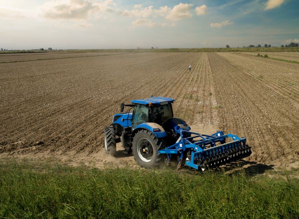 machinerie agricole d'occasion à vendre - compatibilité tracteur